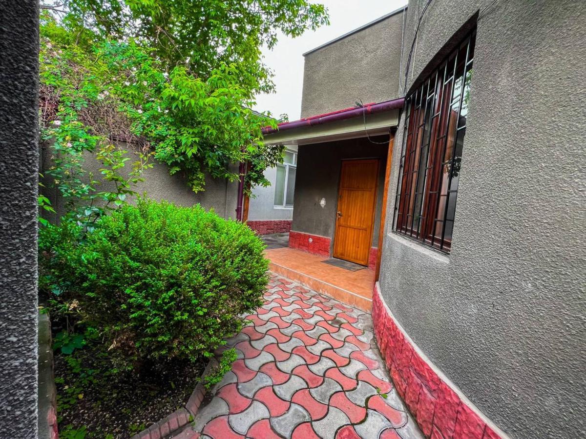 Ala-Bel Guesthouse Bișkek Exterior foto